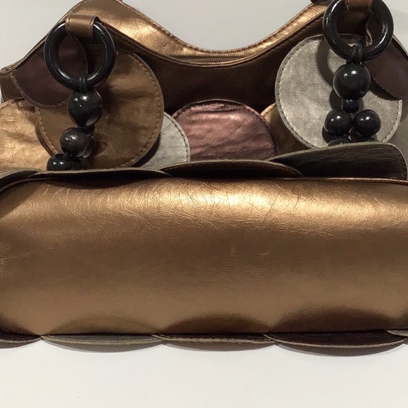 Retro Metallic Shoulder Bag - Picture 5 of 7